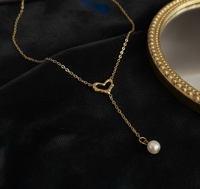 Delicate Heart Pearl Drop Chain