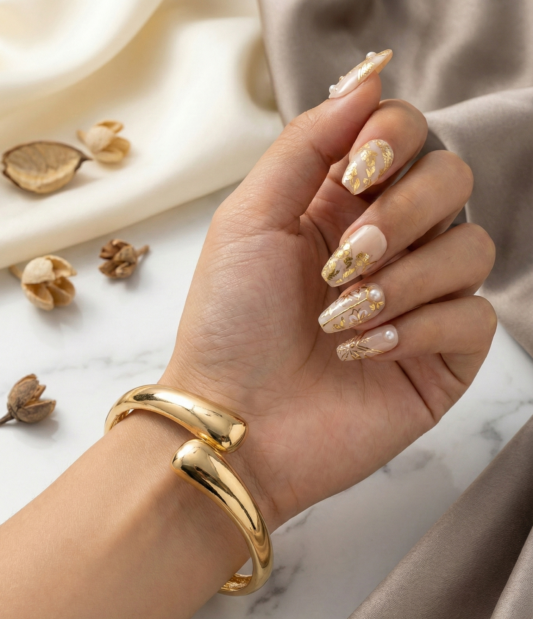 Velora Cuff