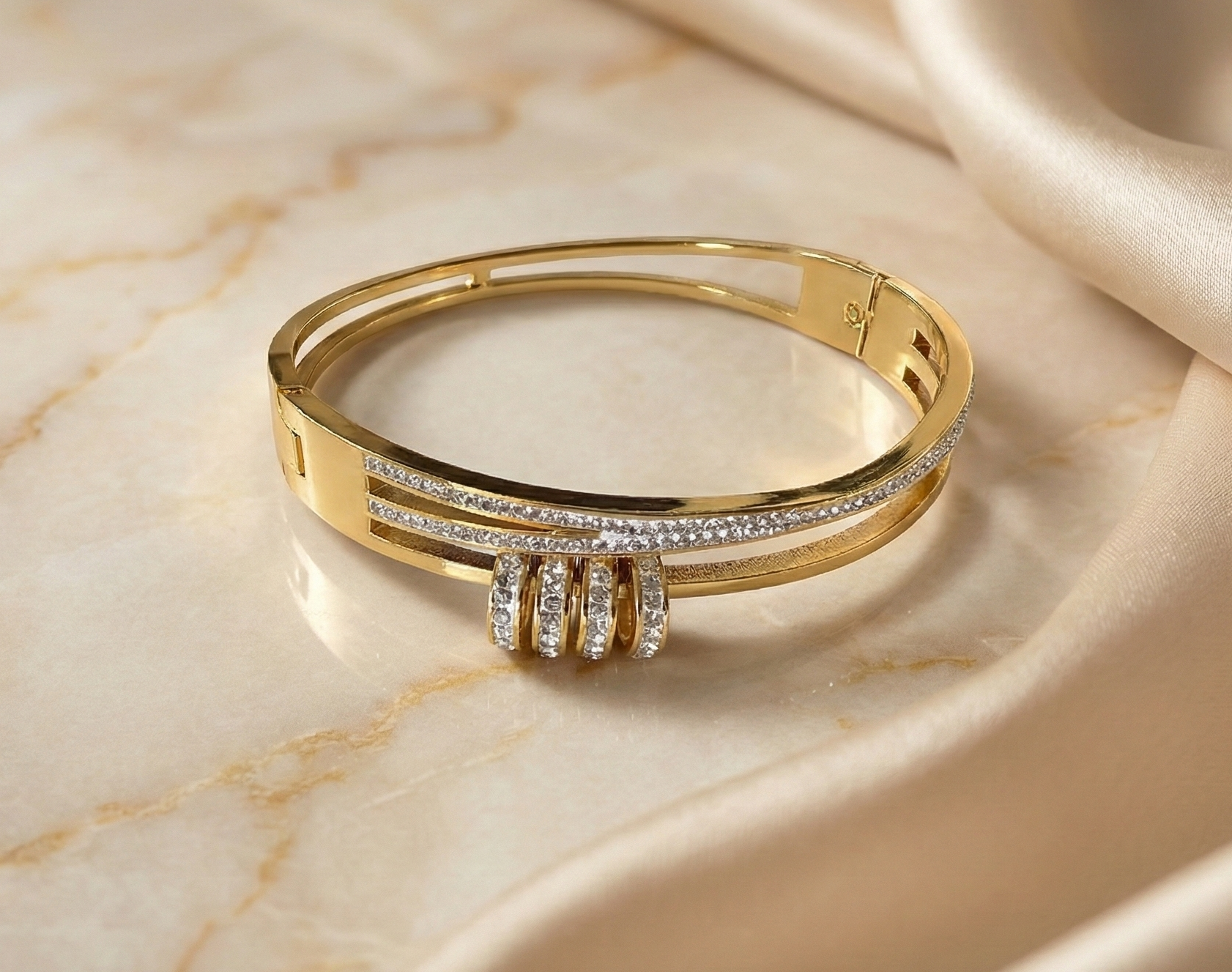 Eterna Spark Cuff