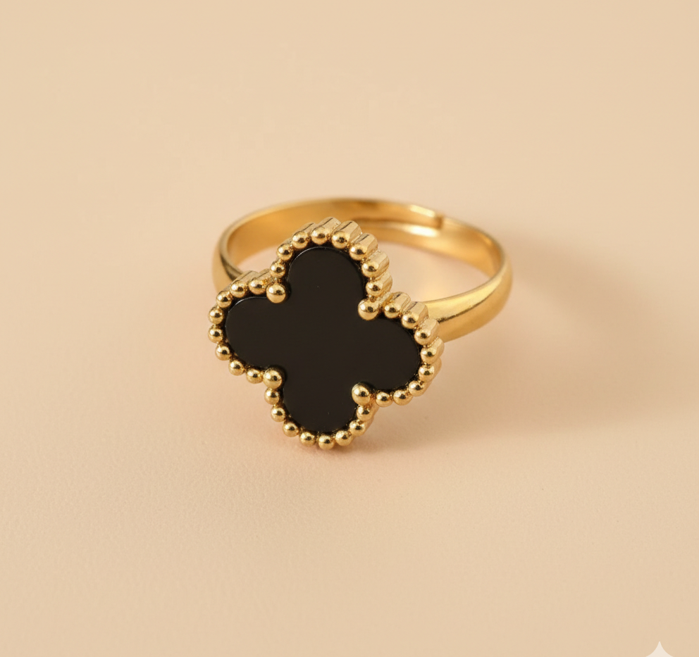 Midnight Clover Ring