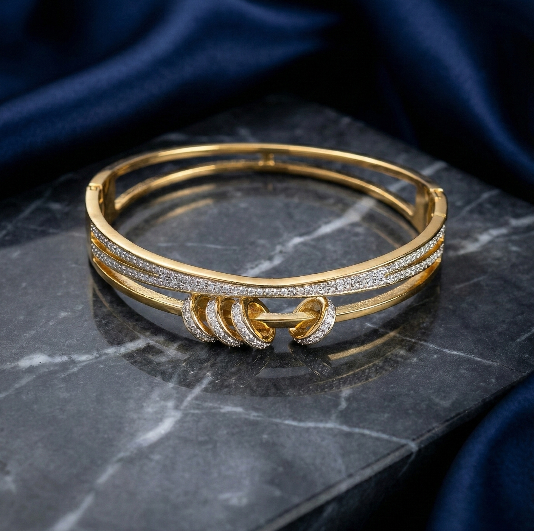 Eterna Spark Cuff
