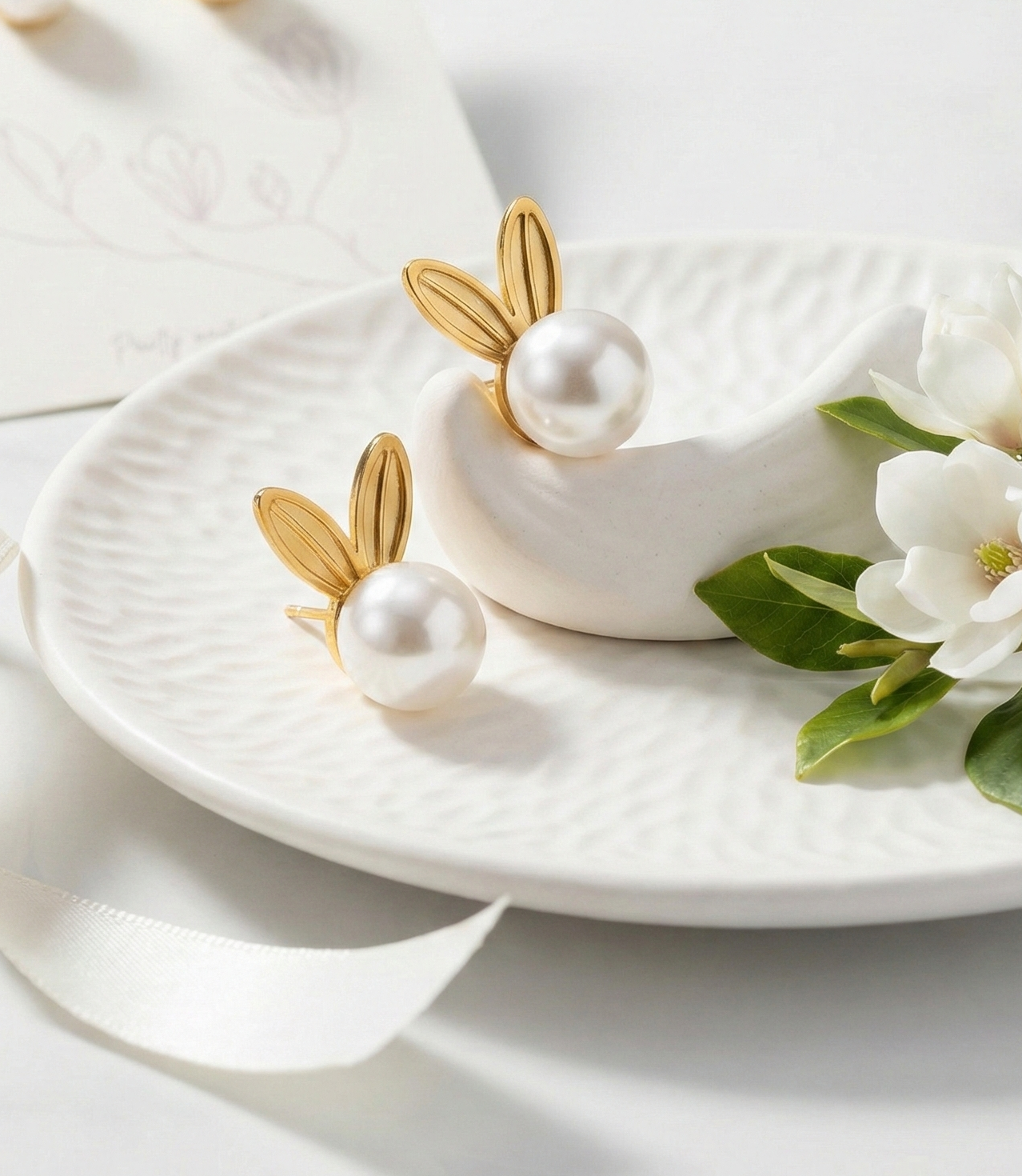 Pearl Bunny Studs